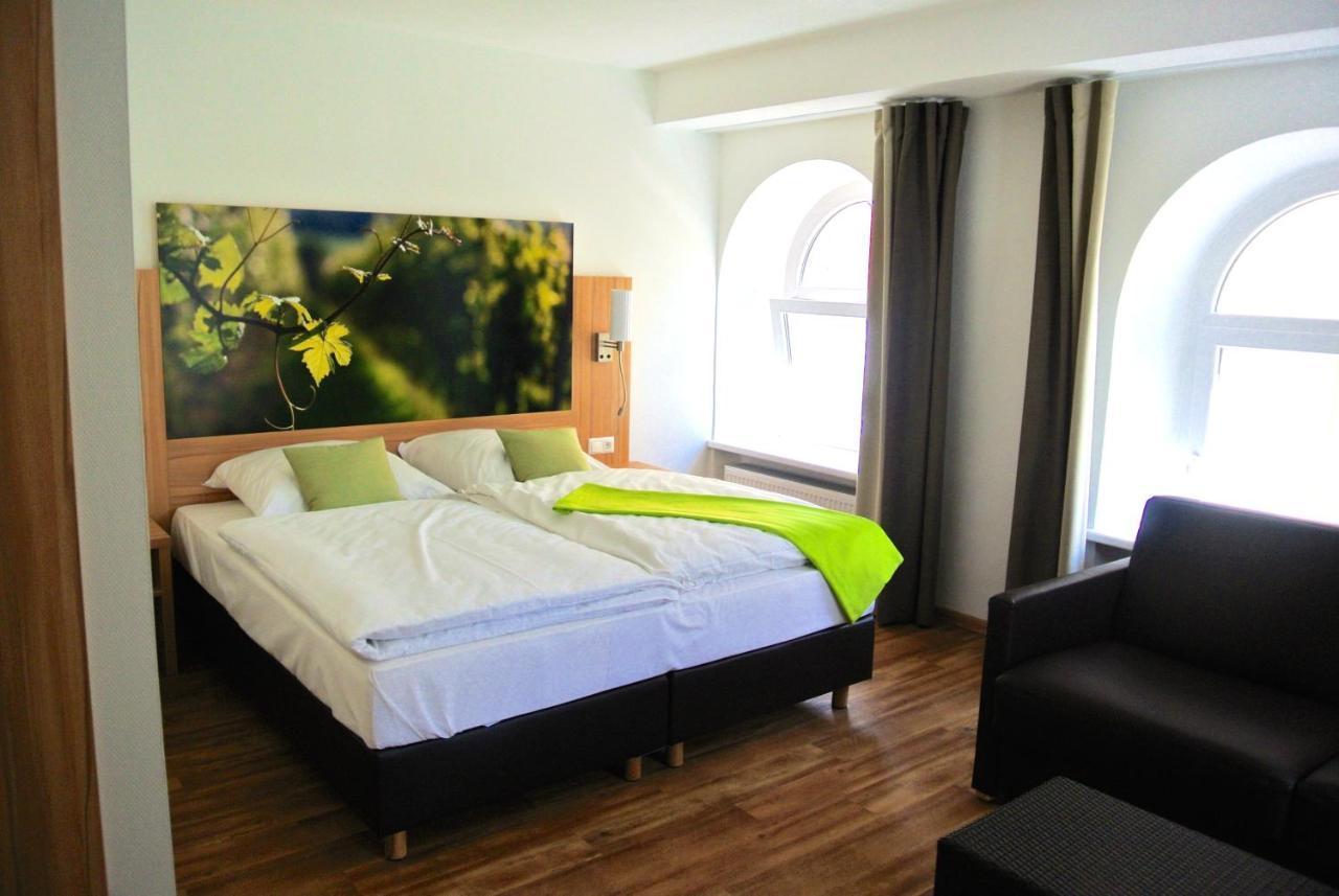 Hotel Deutsches Haus Kitzingen Buitenkant foto