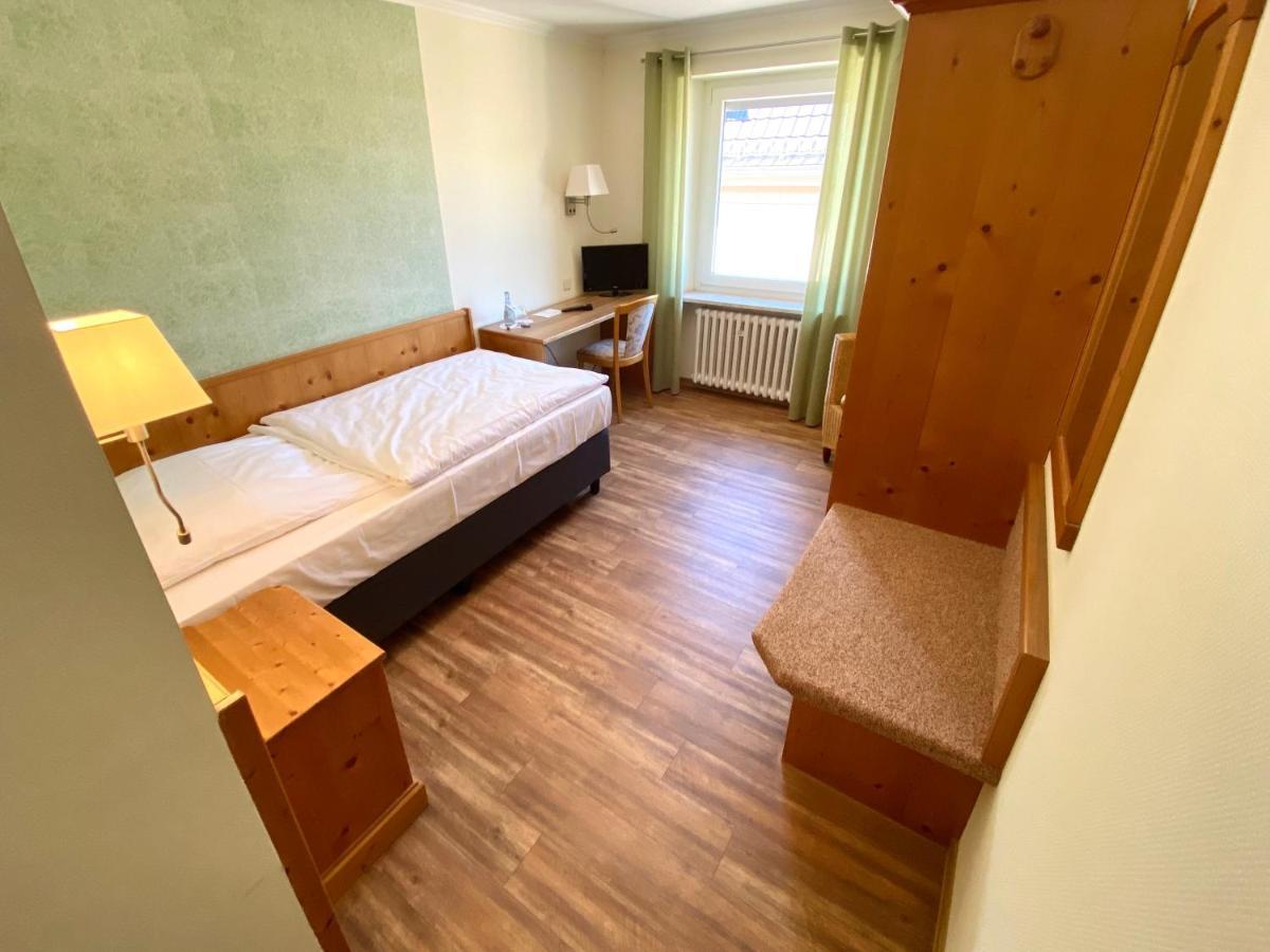 Hotel Deutsches Haus Kitzingen Buitenkant foto